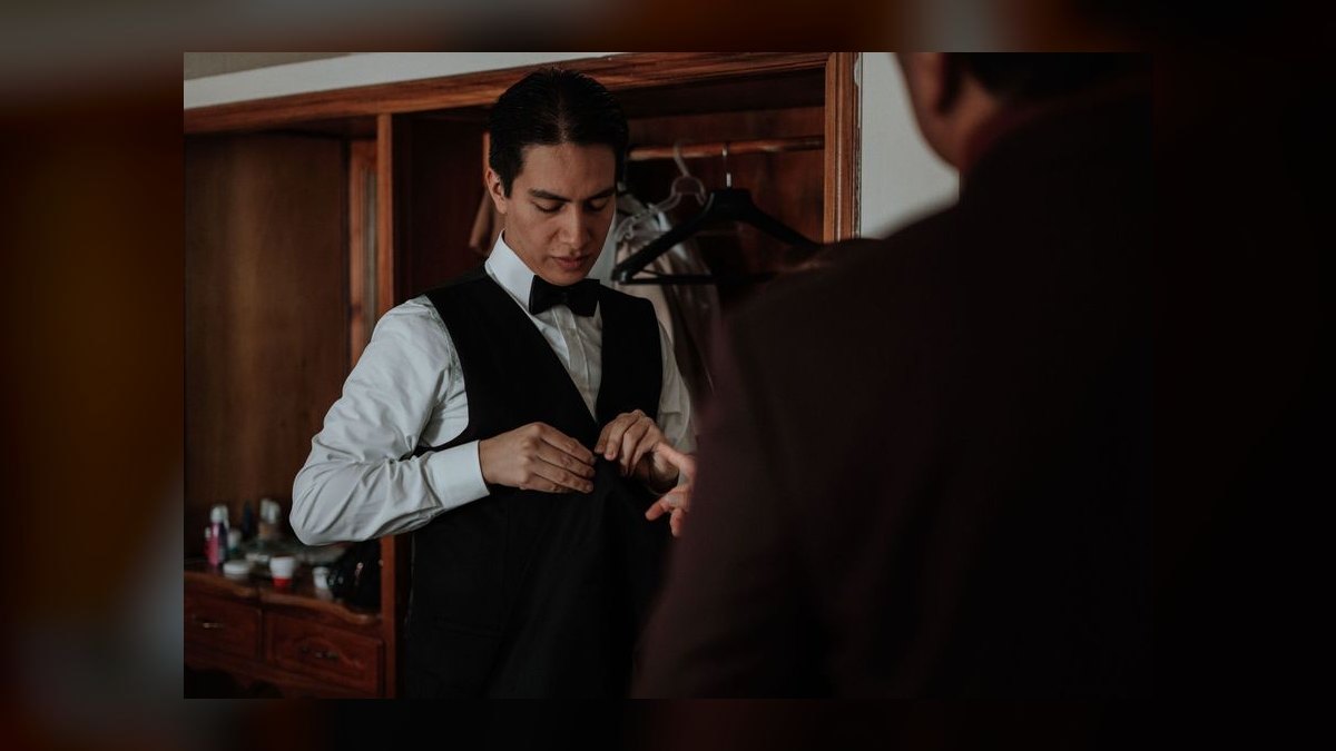 What to Wear as a Father of the Groom to a Ballroom Wedding in 2027 — figure 7