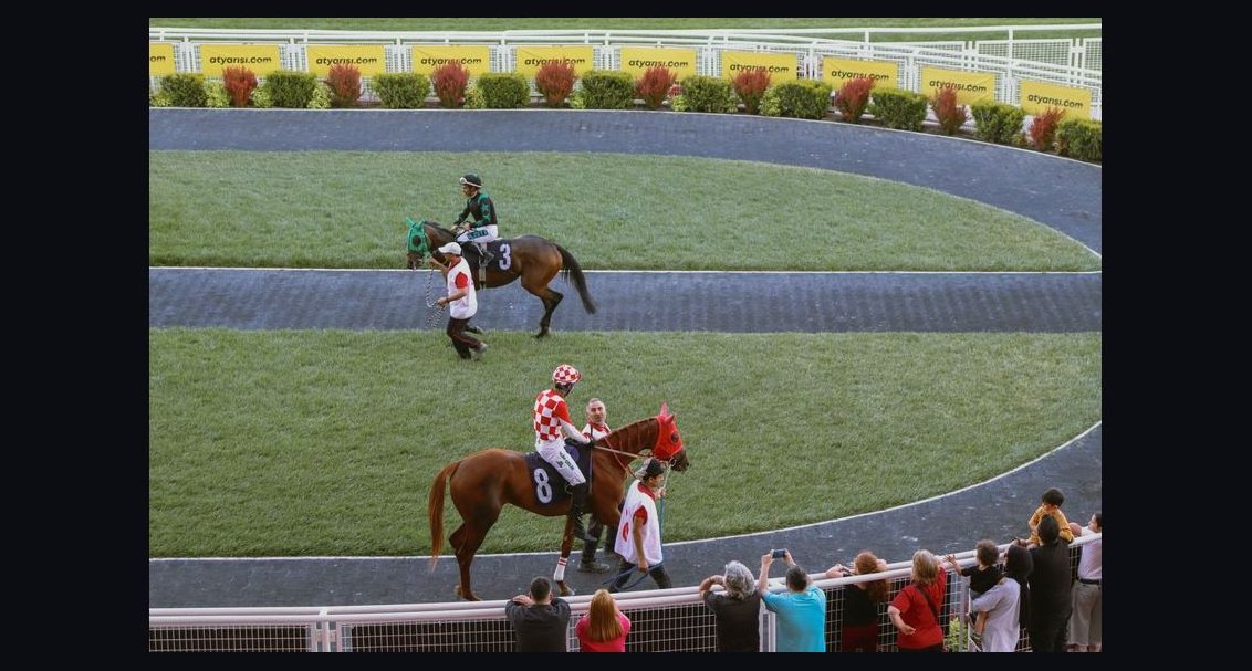 What to Wear to a Horse Race in 2027