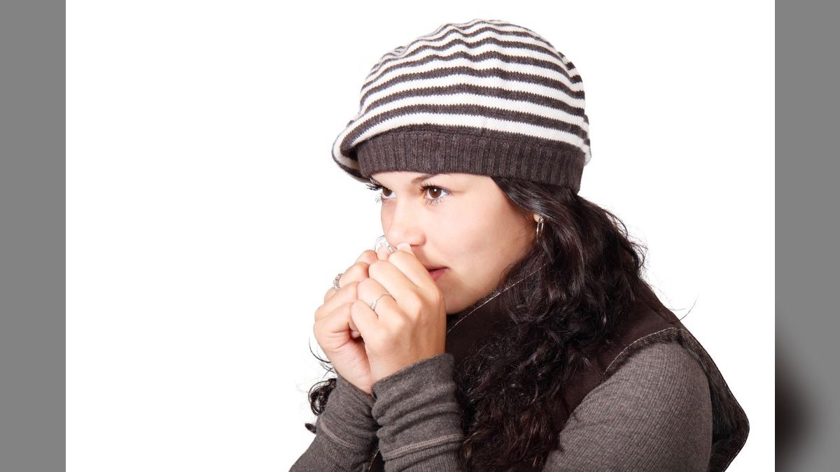 What to Wear on a Cold Snap in 2027 — figure 1