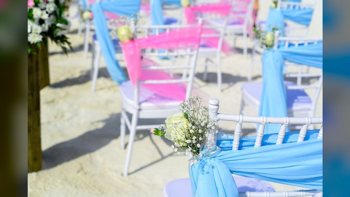 What to Wear as a Wedding Planner to a Greenhouse Wedding in 2027 — figure 5