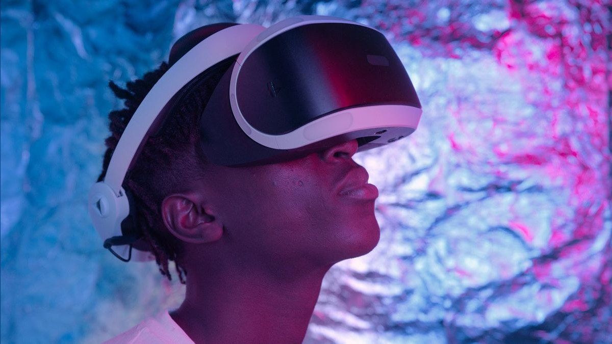 What to Wear to a Video Tech Job Interview in 2027