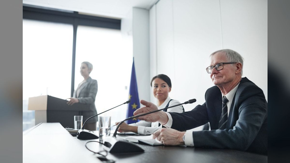 What to Wear to a Panel Government Job Interview in 2027