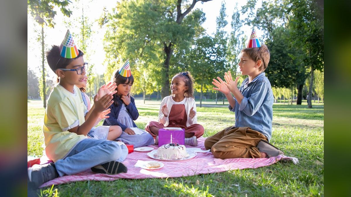 What to Wear to a Picnic in 2027