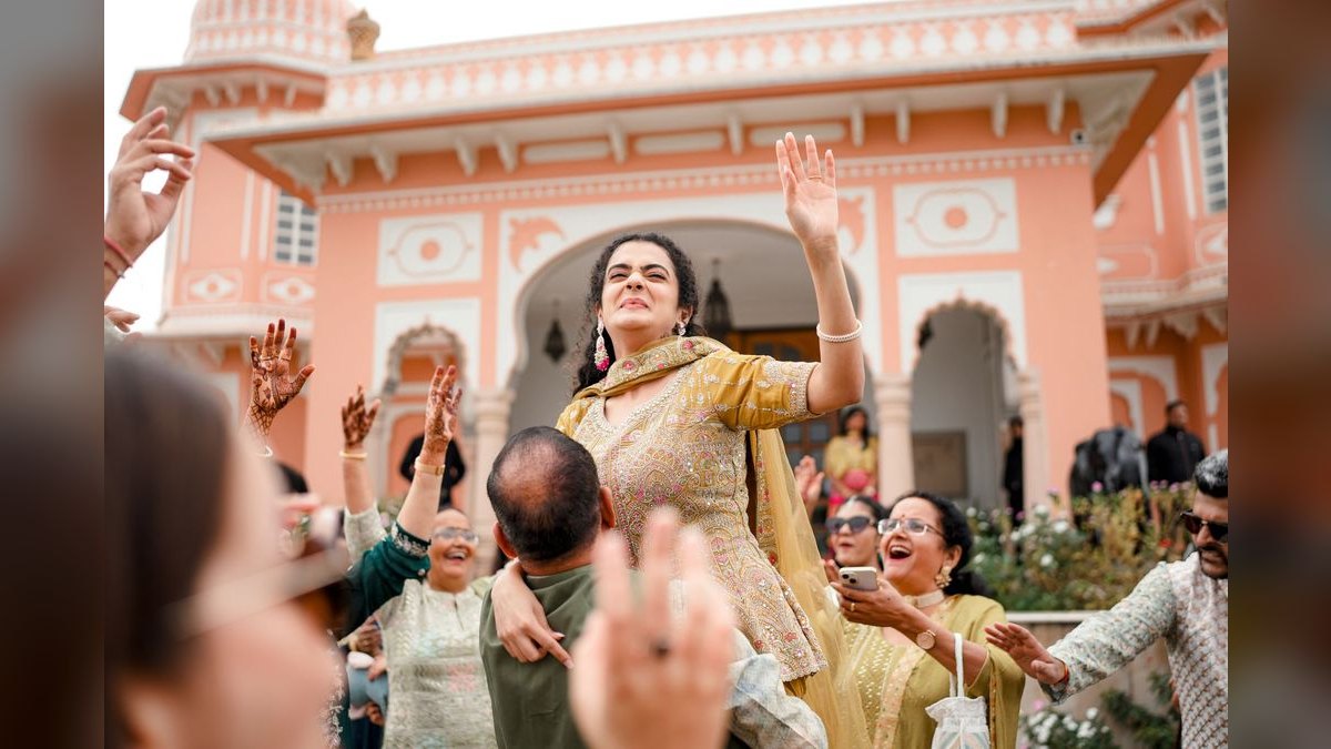 What to Wear as a Guest to a Destination Wedding in 2027 — figure 1