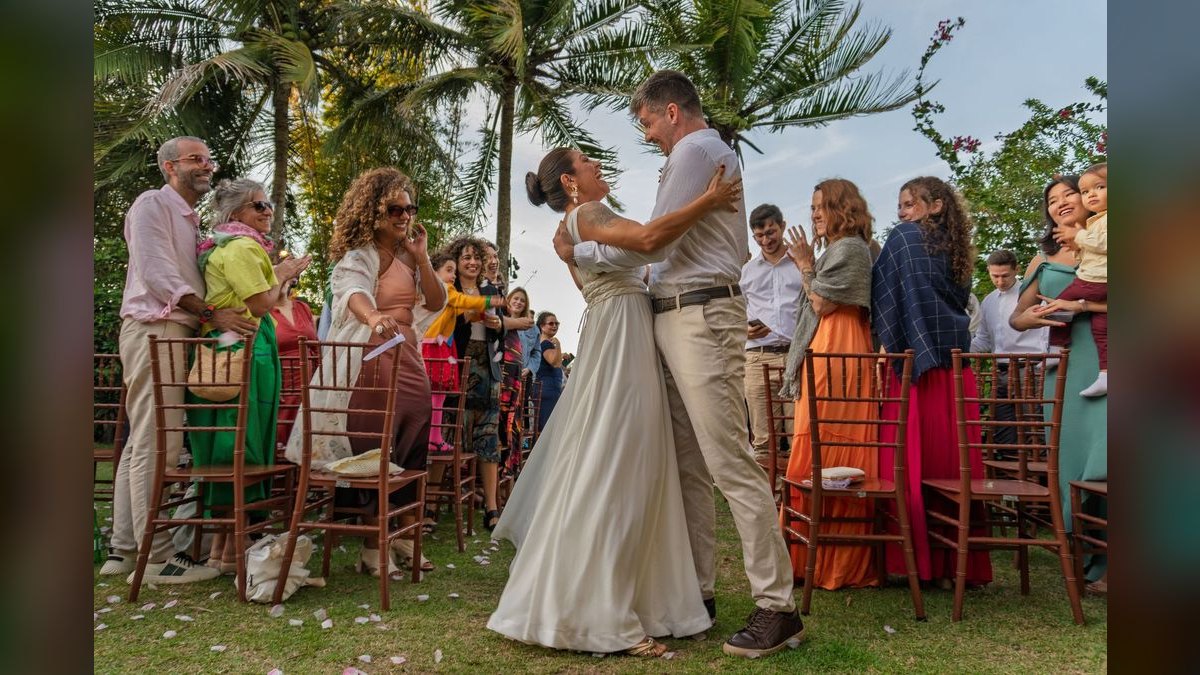 What to Wear as a Guest to a Destination Wedding in 2027 — figure 2