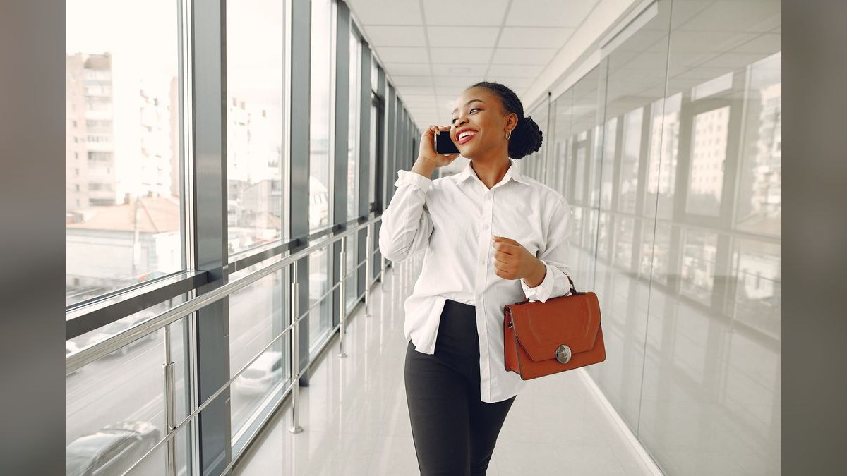 What to Wear to the Office if You’re Curvy in 2027