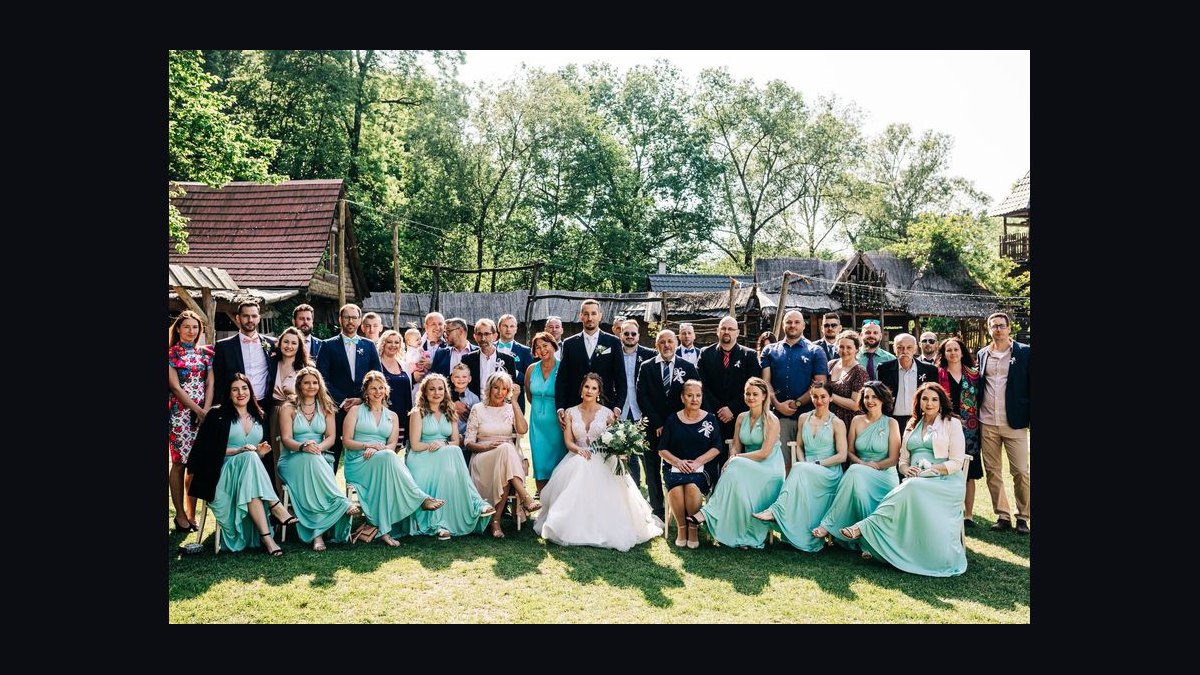What to Wear as a Guest to a Backyard Wedding in 2027 — figure 1