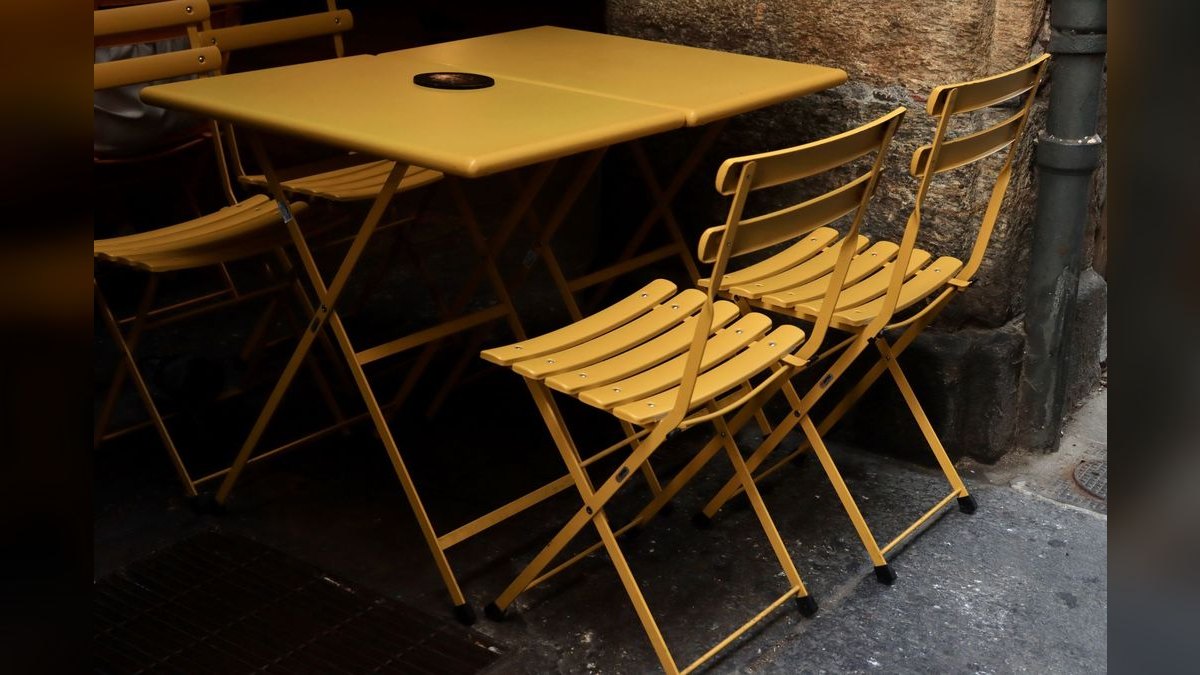 What to Wear to a Casual Bistro in Winter in 2027 — figure 4