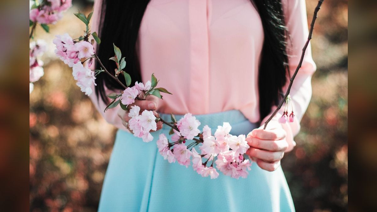 What to Wear on an Unpredictable Spring Day in 2027