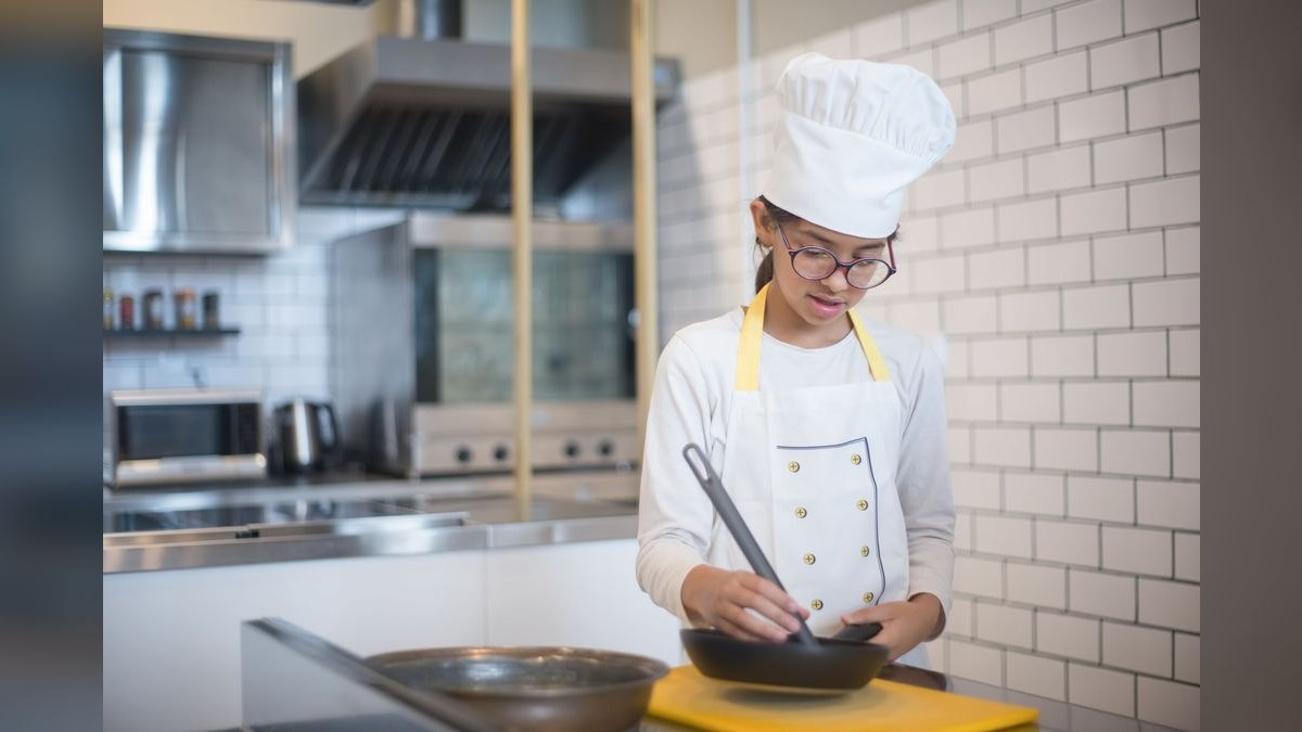 What to Wear to a Cooking Class in Winter in 2027 — figure 3