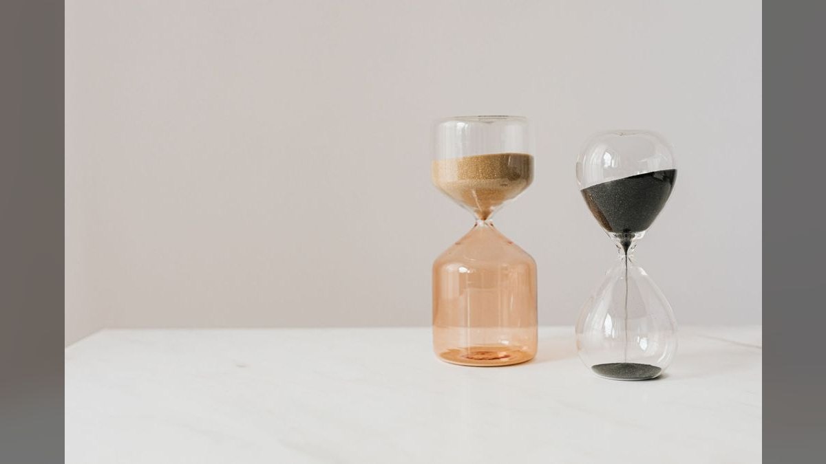 What to Wear to a Gala if You’re Hourglass-Shaped in 2027 — figure 1