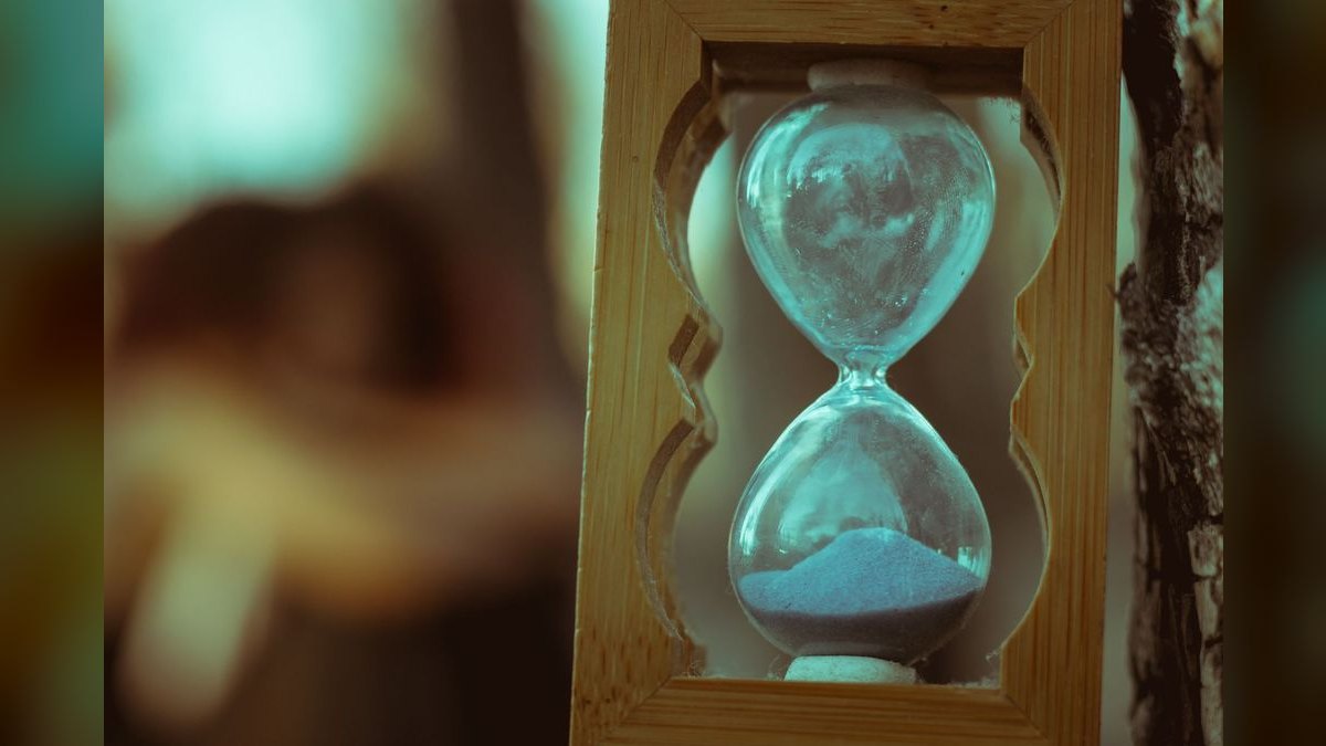 What to Wear to a Gala if You’re Hourglass-Shaped in 2027 — figure 6