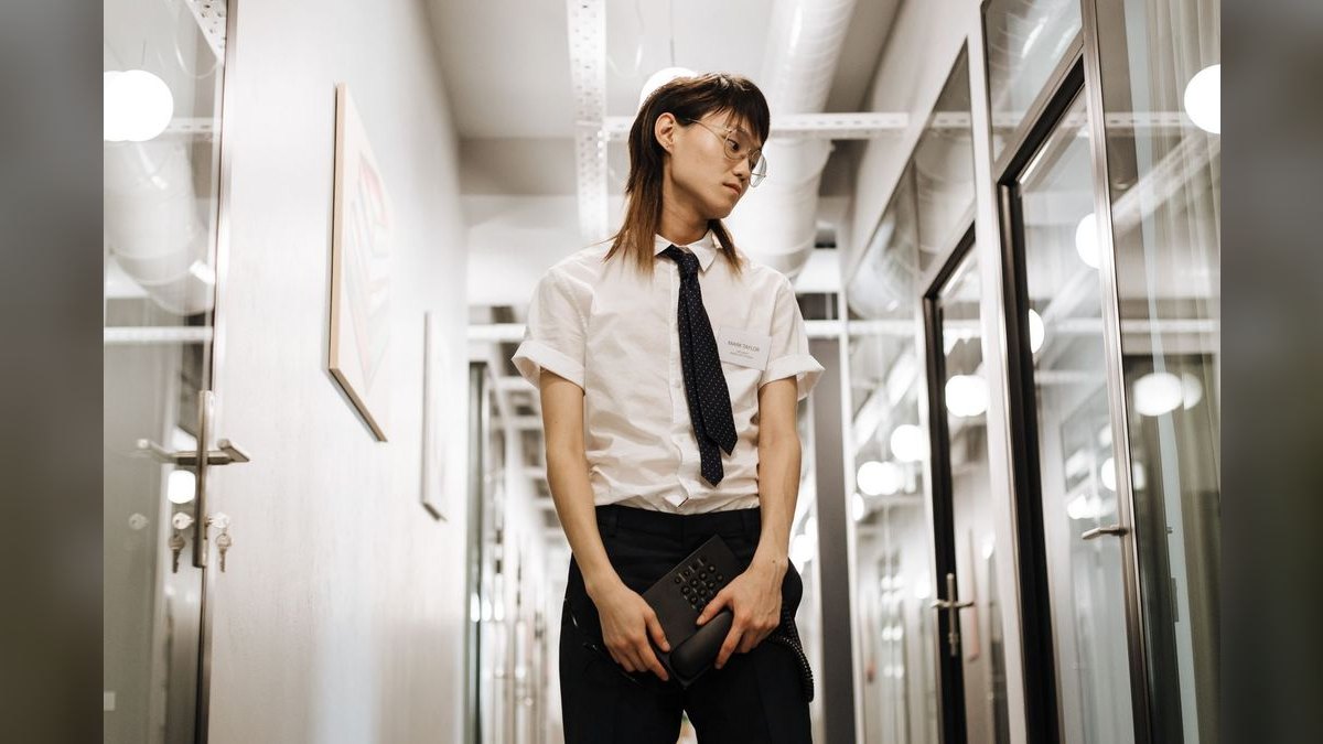 What to Wear to the Office in Your 40s in 2027