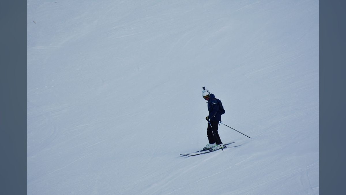 What to Wear in a Ski Resort in Winter in 2027 — figure 5