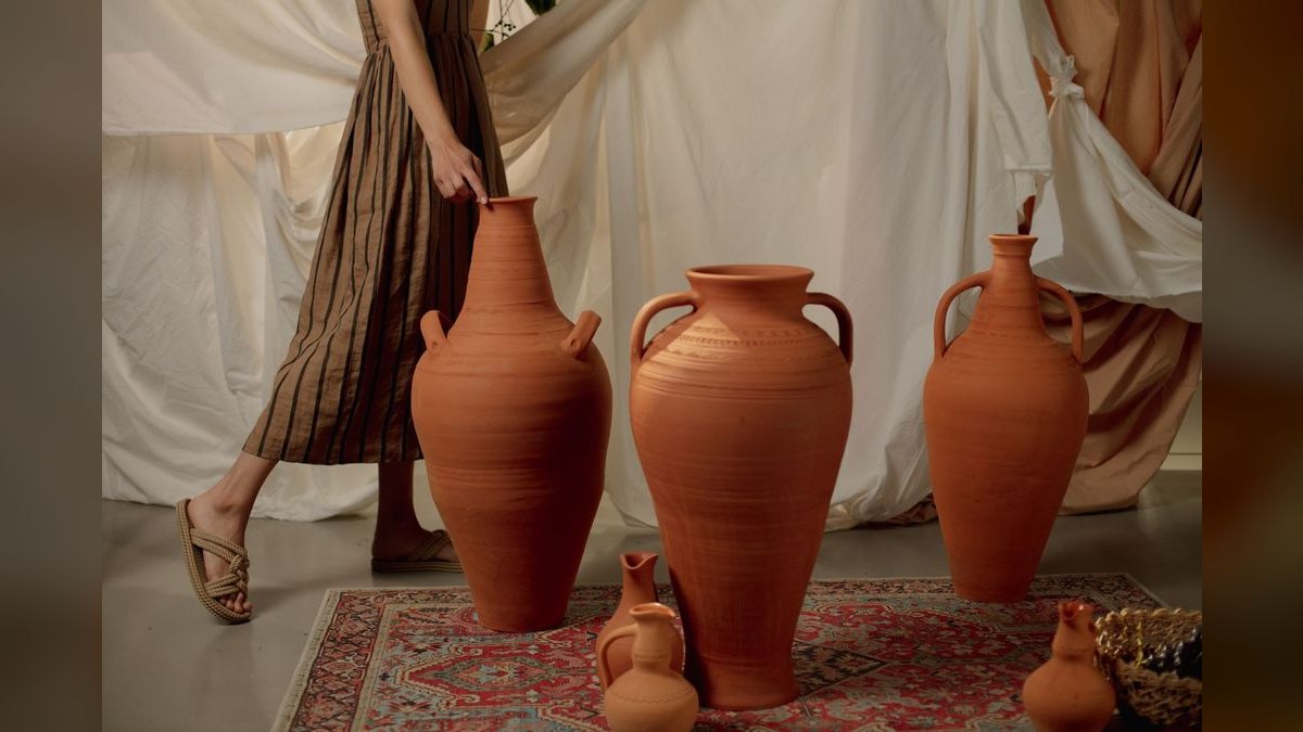 How to Wear Terracotta with Wide-Leg Pants in 2027
