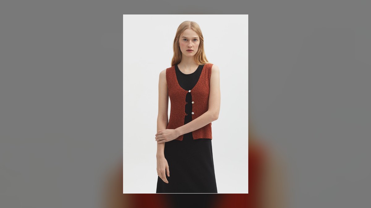 How to Wear Terracotta with a Knit Vest in 2027 — figure 2