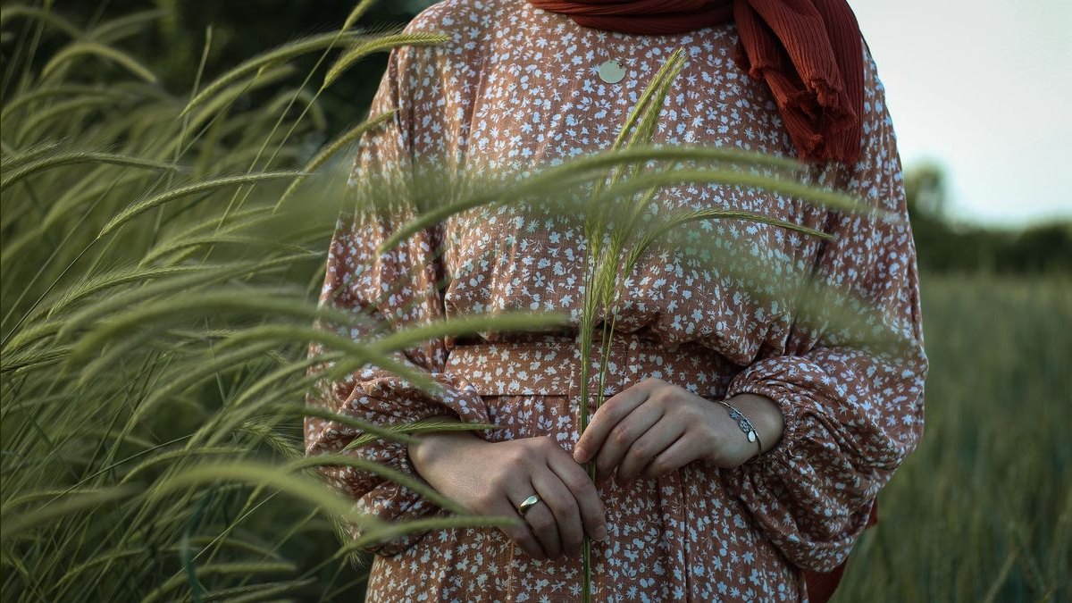 How to Wear Terracotta with a Maxi Dress in 2027 — figure 5