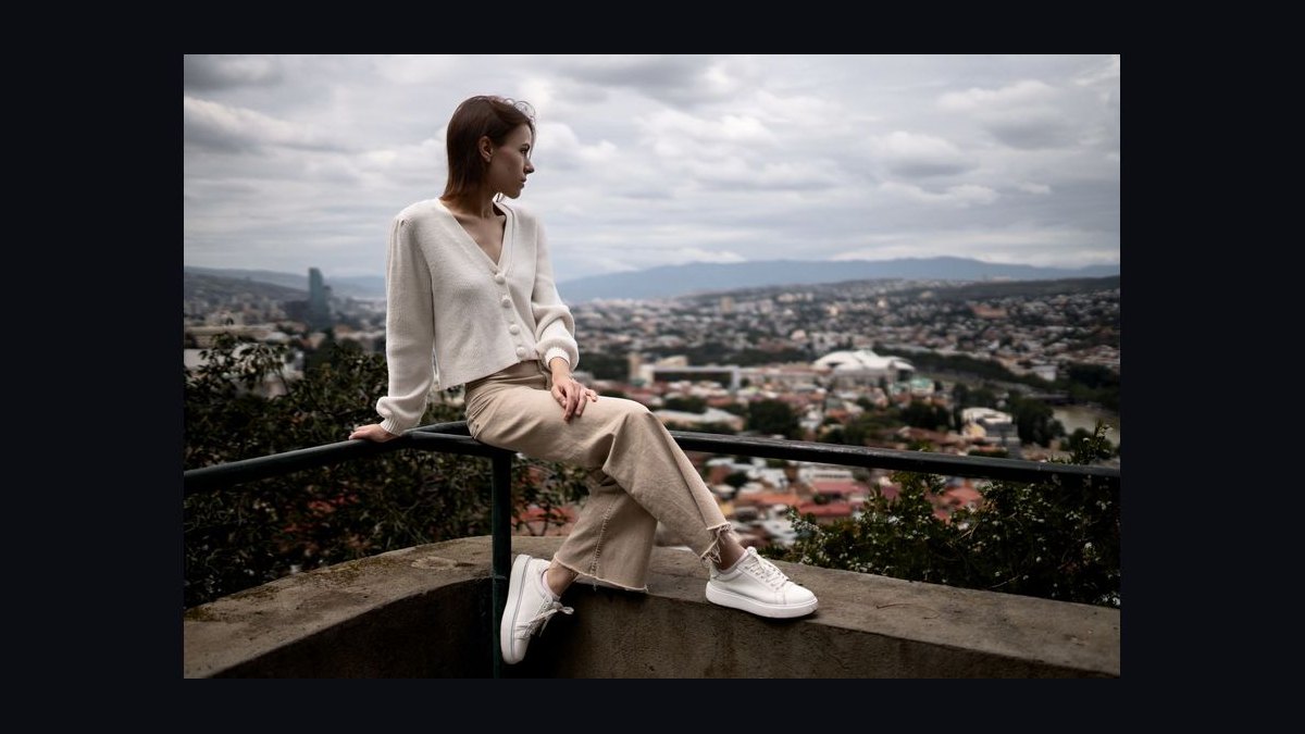 How to Wear Dusty Rose with Linen Pants in 2027 — figure 4