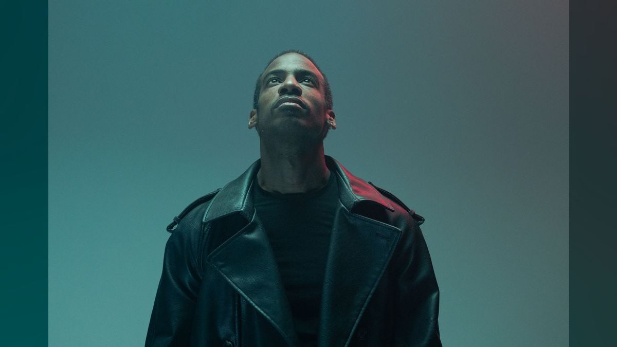 How to Wear Teal with a Leather Jacket in 2027