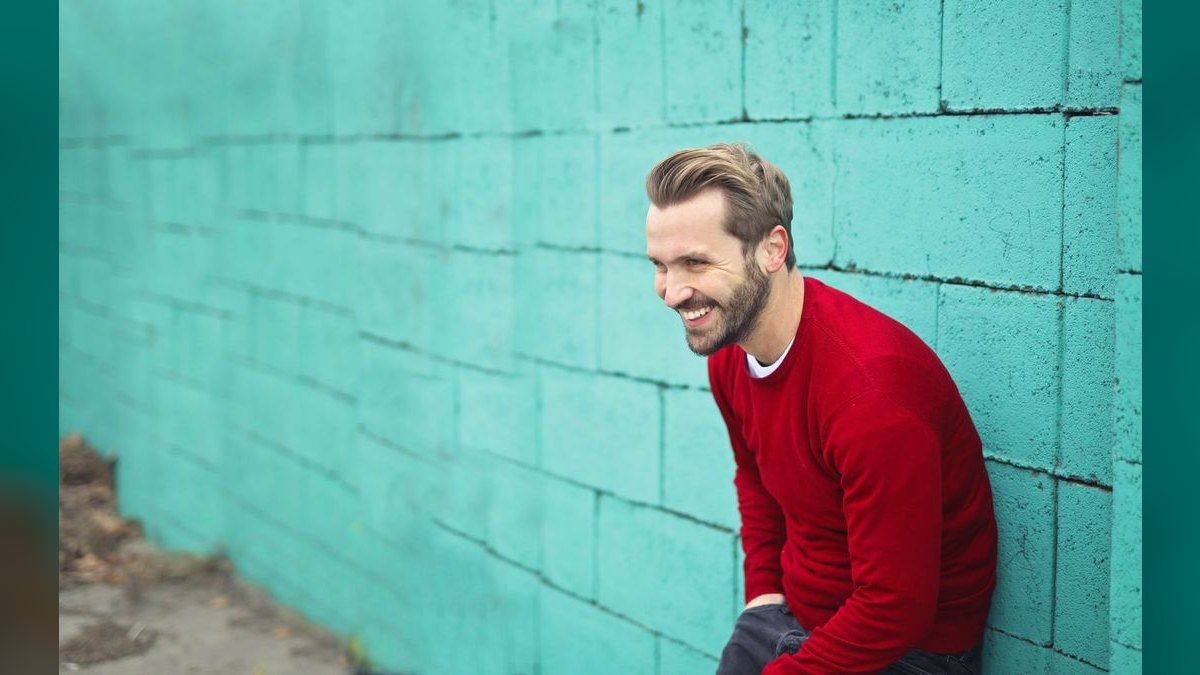 How to Wear Teal with a Blue Suit in 2027