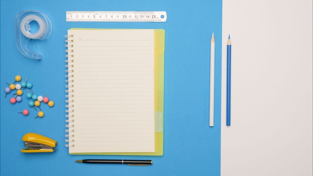 How to Wear Teal with a Pencil Skirt in 2027 — figure 4