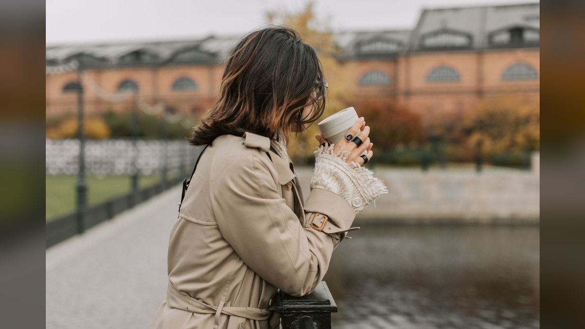 How to Wear Maroon with a Trench Coat in 2027