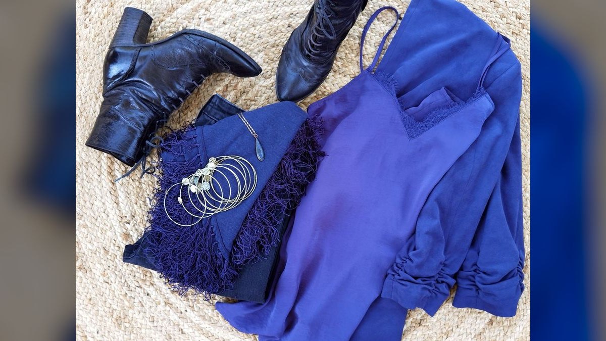 How to Wear Slate Blue with Combat Boots in 2027