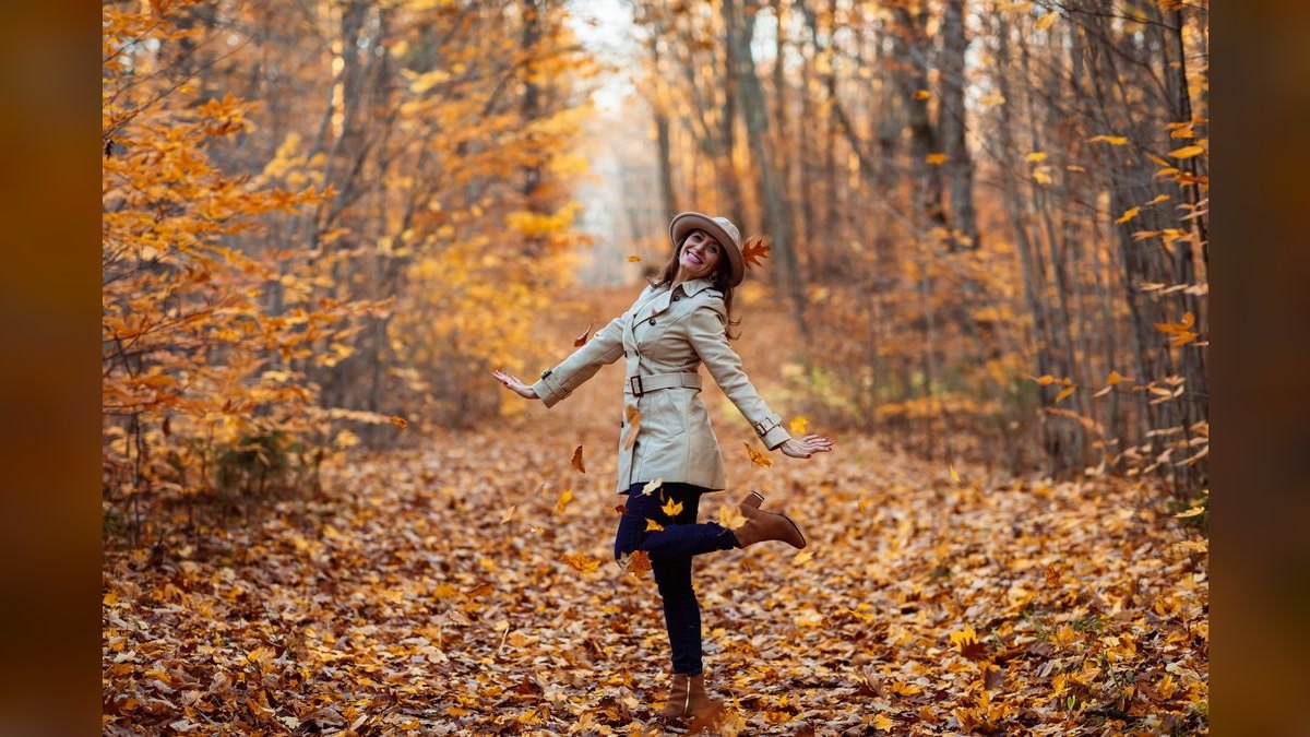 How to Wear Navy in Fall in 2027 — figure 4