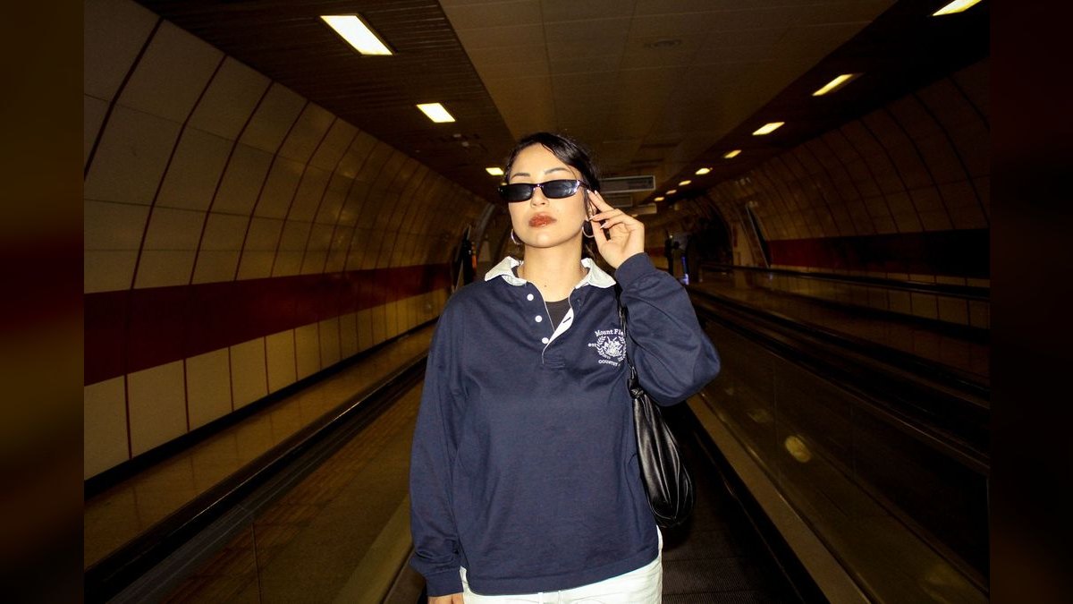 How to Wear Navy in Fall in 2027 — figure 5