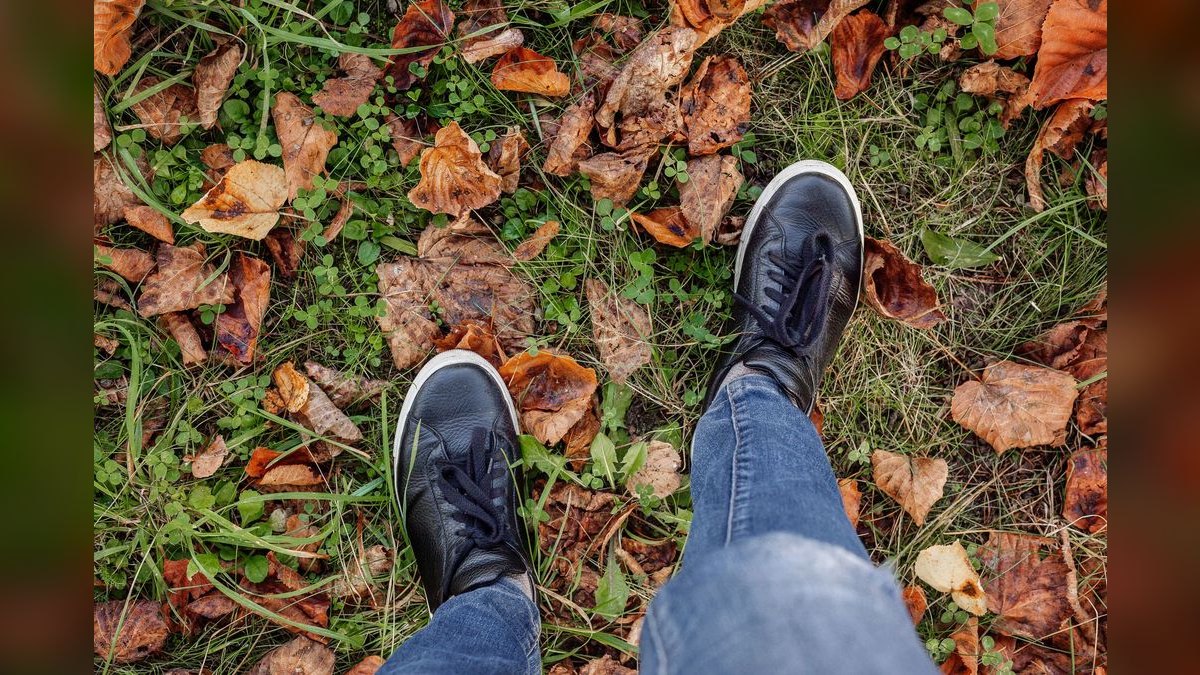 How to Wear All Black in Fall in 2027 — figure 4