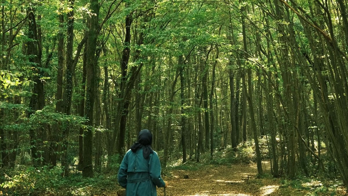 How to Wear Forest Green in Fall in 2027