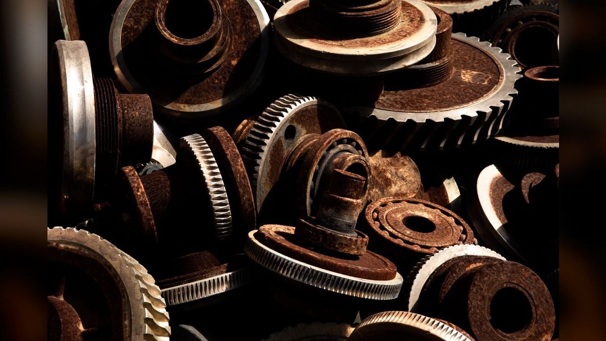How to Wear Rust in Spring in 2027 — figure 4