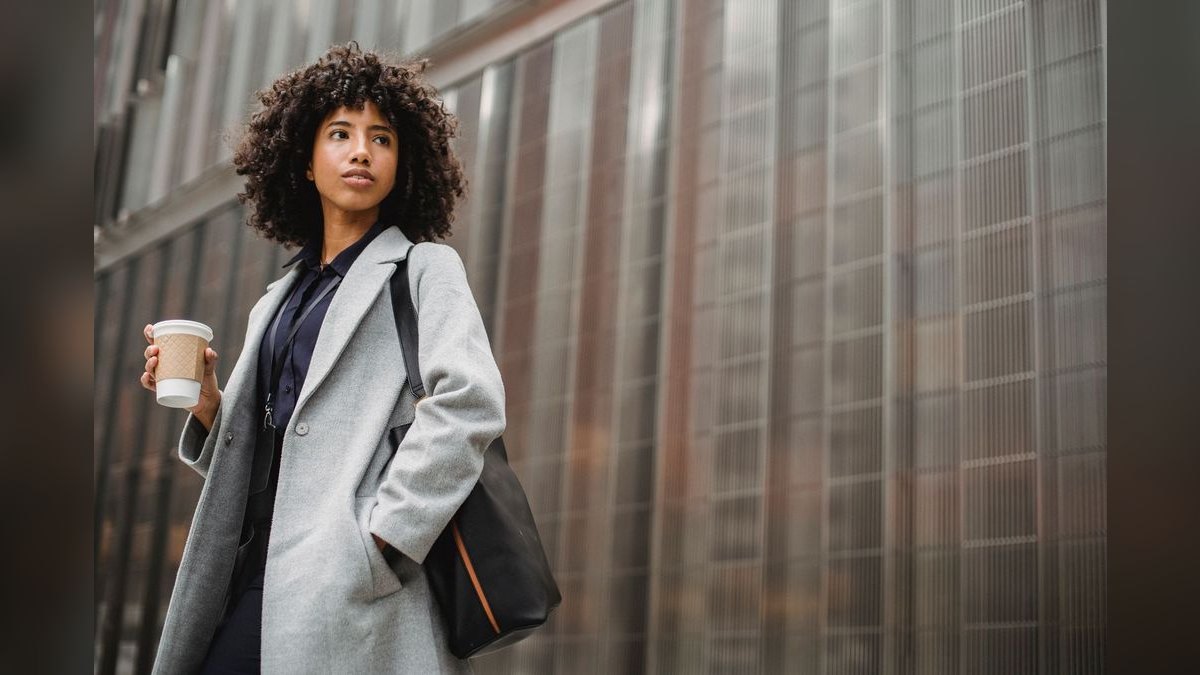 How to Wear Charcoal Gray in Summer in 2027 — figure 5