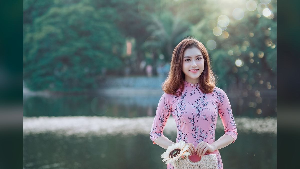 How to Wear Hot Pink in Summer in 2027 — figure 1