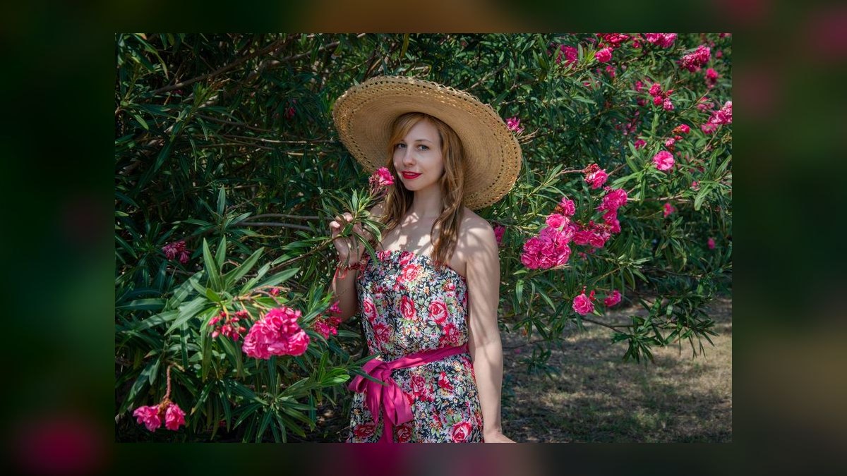 How to Wear Hot Pink in Summer in 2027 — figure 10