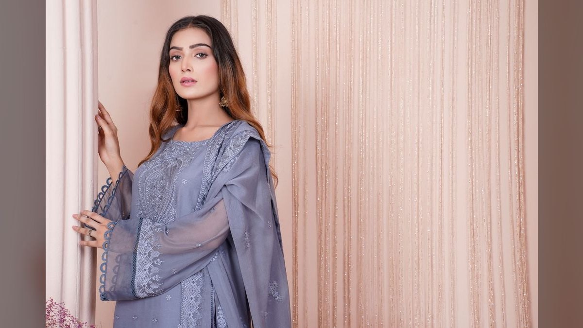 How to Wear Slate Blue in Summer in 2027