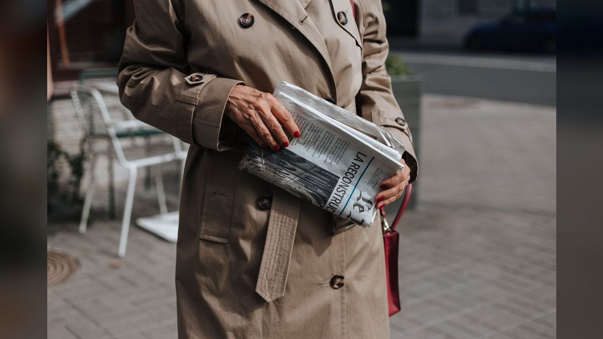How to Style a Trench Coat in Summer in 2027 — figure 1