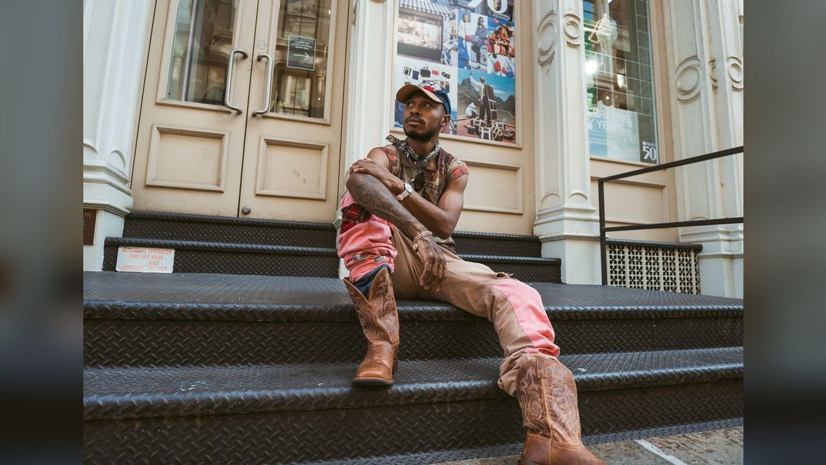 How to Style Cowboy Boots in Summer in 2027