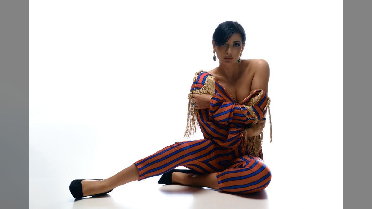How to Style a Jumpsuit in Fall in 2027 — figure 3