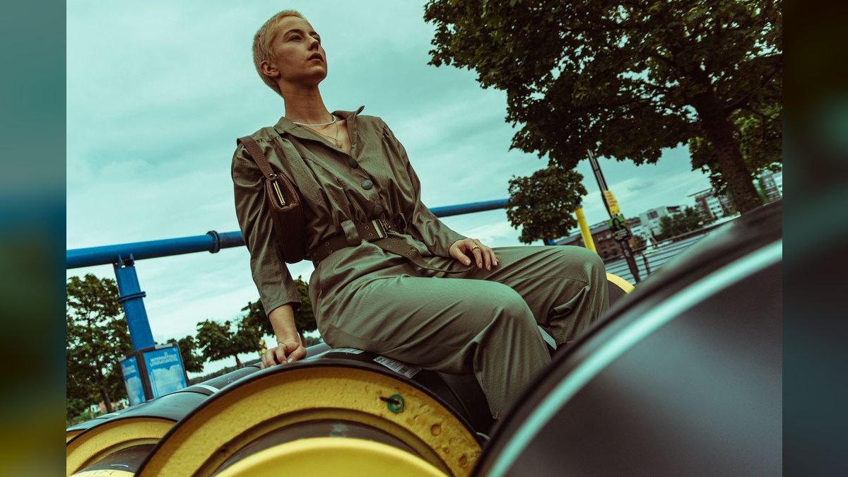How to Style a Jumpsuit in Fall in 2027 — figure 5