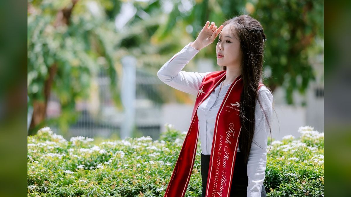 How to Style a Blazer for a Graduation in 2027 — figure 6