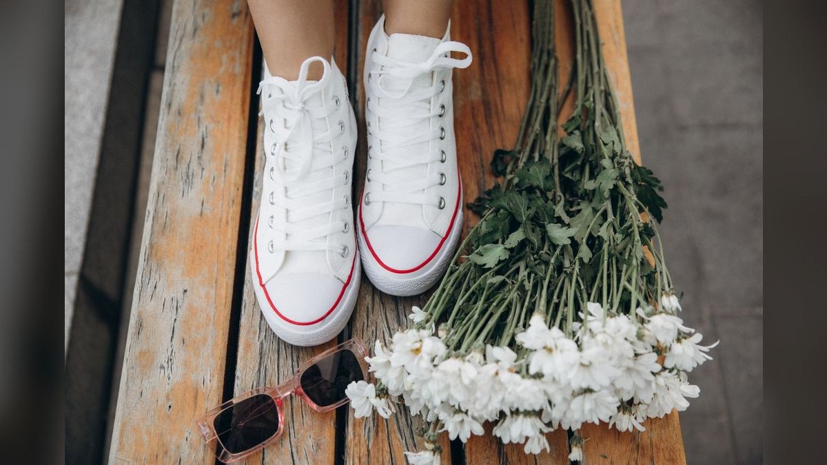 How to Style White Sneakers for a Bar Crawl in 2027