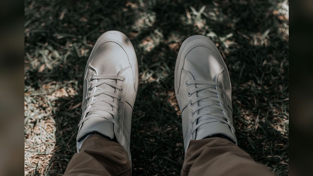 How to Style White Sneakers for a Theater Show in 2027 — figure 3