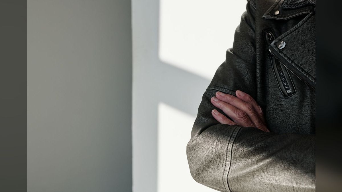 How to Style a Leather Jacket for a Networking Event in 2027