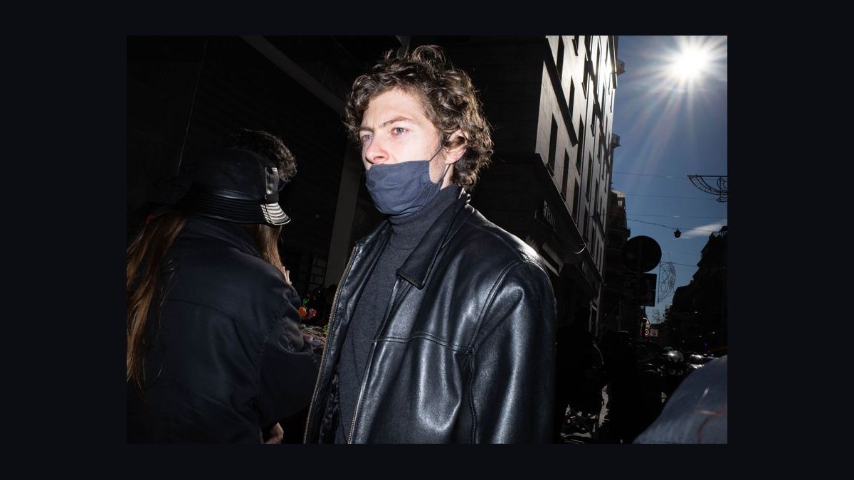 How to Style a Leather Jacket for a Gallery Opening in 2027 — figure 4