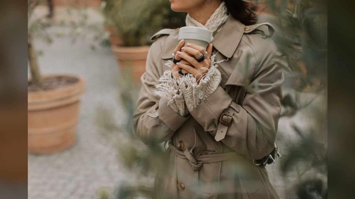 How to Style a Trench Coat for a Bar Crawl in 2027