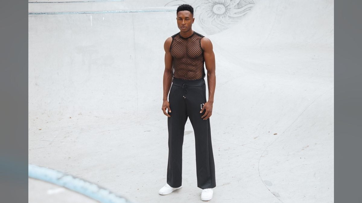 How to Style Wide-Leg Pants for a Networking Event in 2027