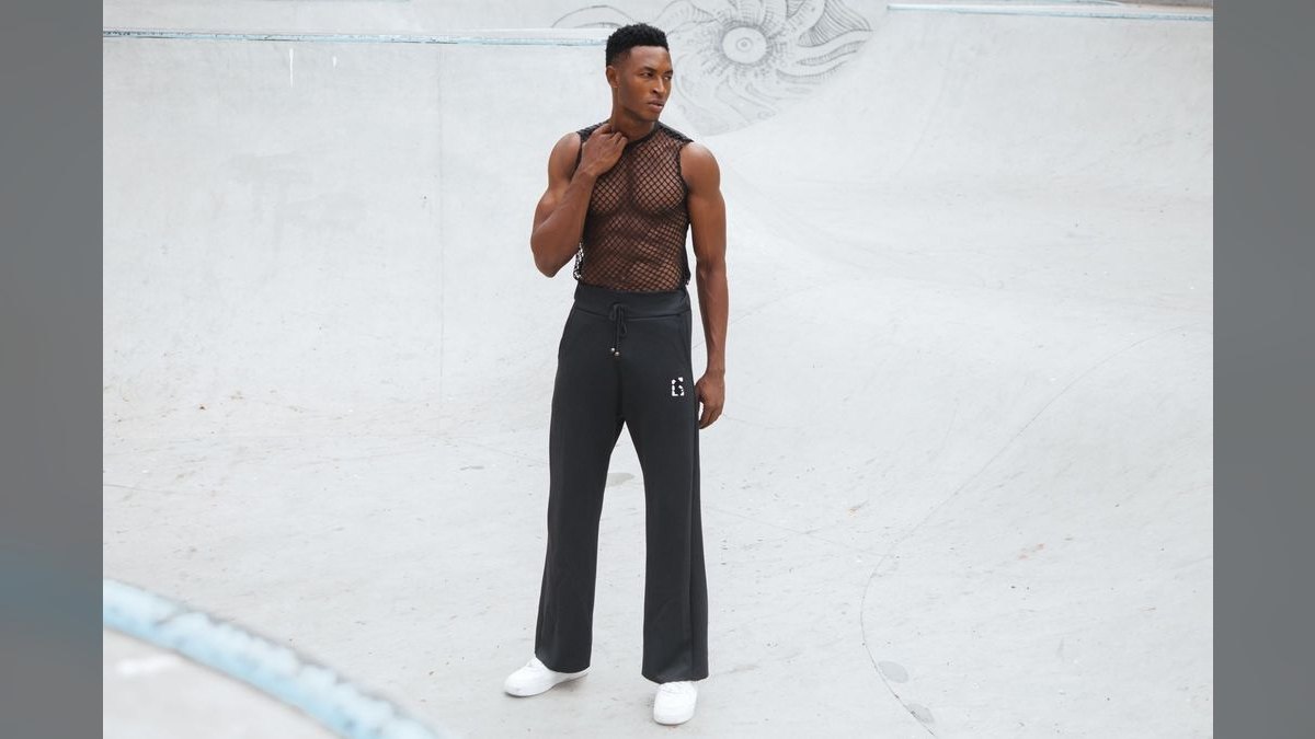 How to Style Wide-Leg Pants for a Reunion in 2027