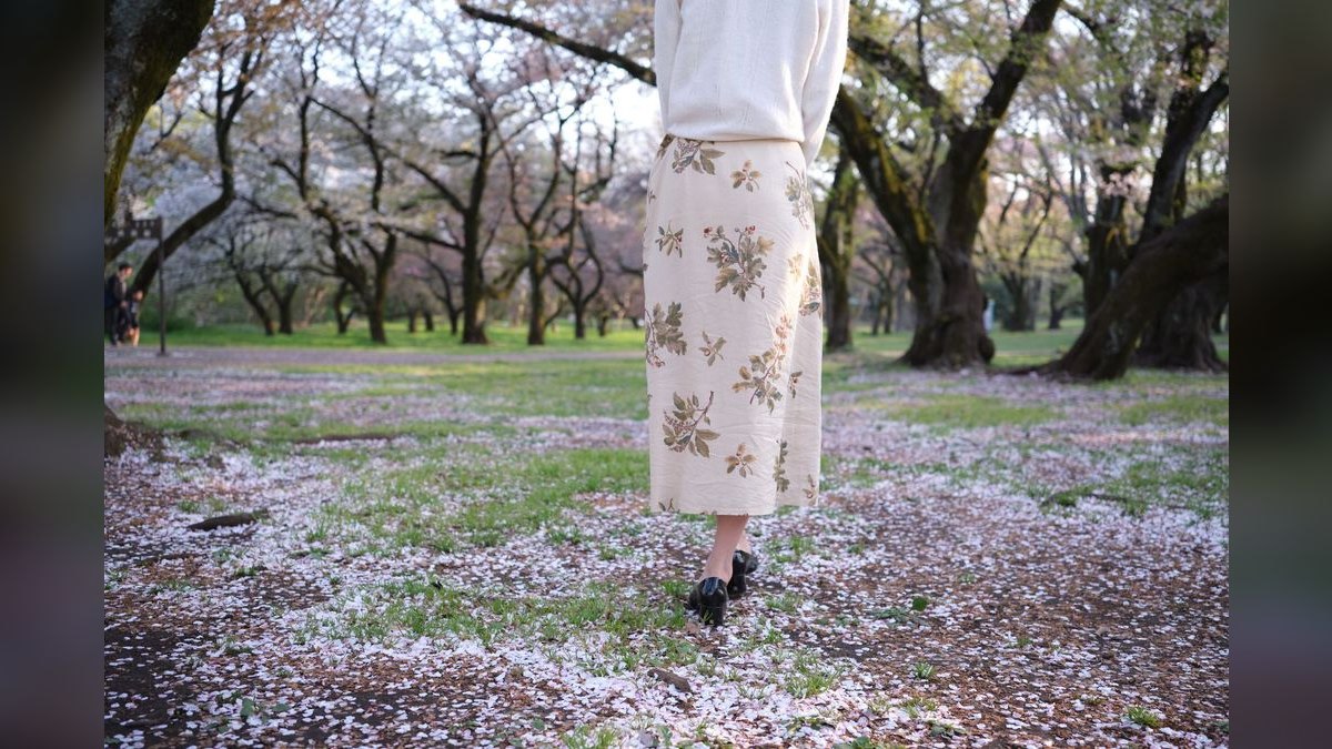 How to Style a Midi Skirt for a Gala in 2027