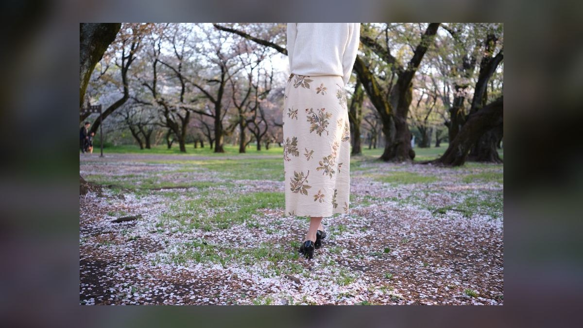 How to Style a Midi Skirt for a Rooftop Party in 2027 — figure 3